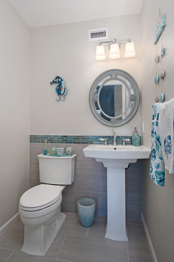 Stile marino in bagno