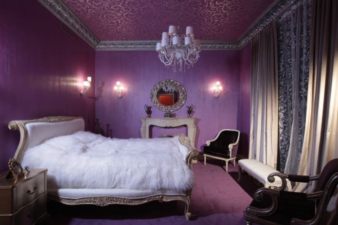 camera da letto viola in stile classico
