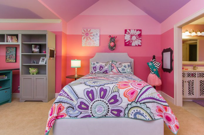 Camera da letto rosa-lilla