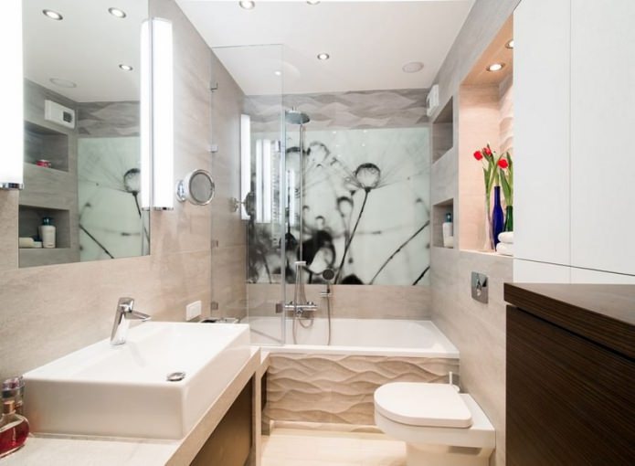 interno bagno in stile moderno