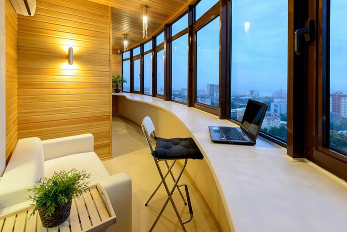 Balcone lungo