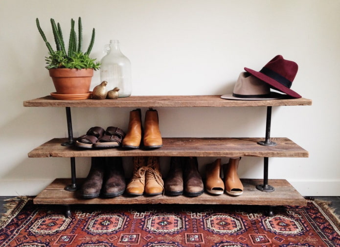 scaffali per scarpe