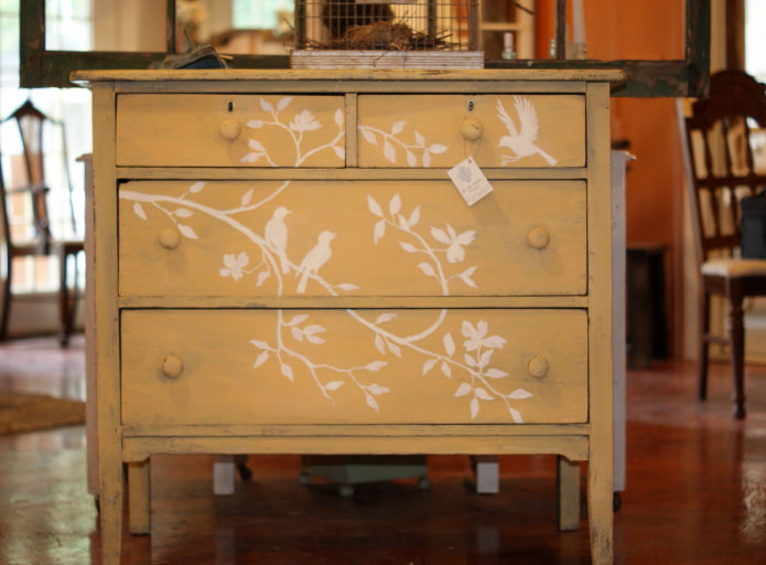 Dipingere con stencil