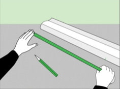 Come incollare lo zoccolo del soffitto a un soffitto teso: preparazione