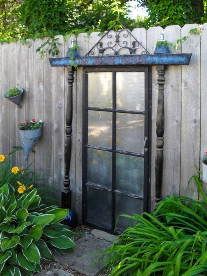 Porta con inserti in vetro