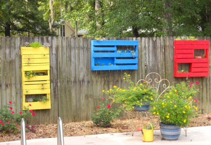Pallet multicolori