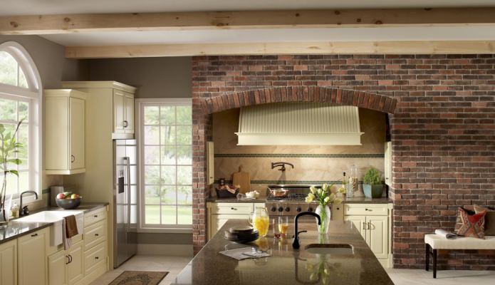 decorazione in pietra per cucina con pietra a vista