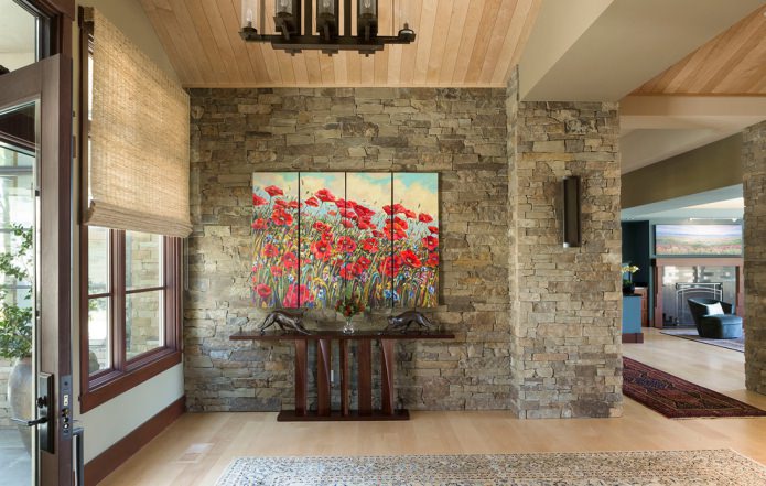 decorazione degli interni con pietra naturale