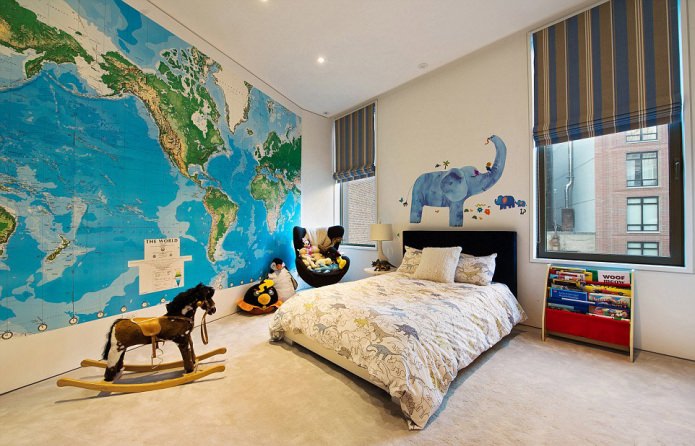 mappa del mondo all'interno della cameretta dei bambini