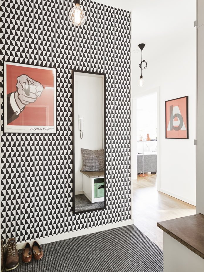 quadri nell'interno del corridoio