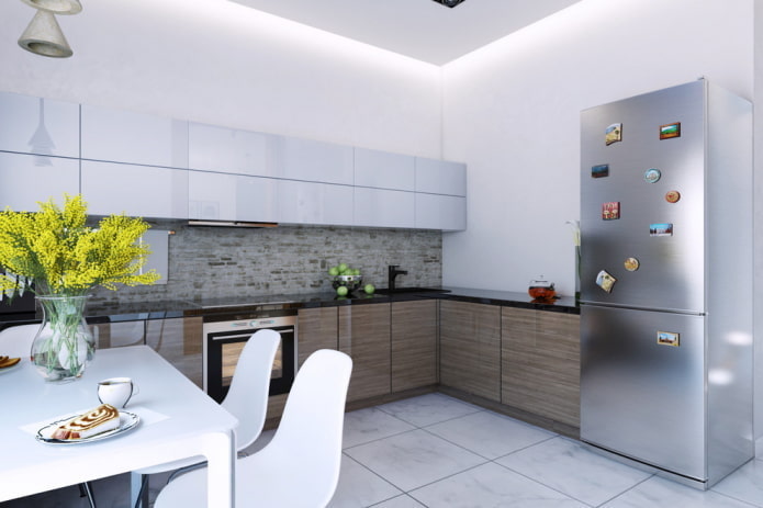 frigorifero all'interno della cucina a forma di lettera G