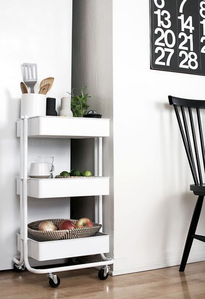 Tavolo con carrello ROSKUG