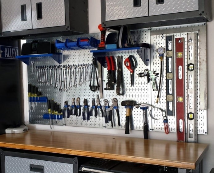 Lamiera forata come organizer