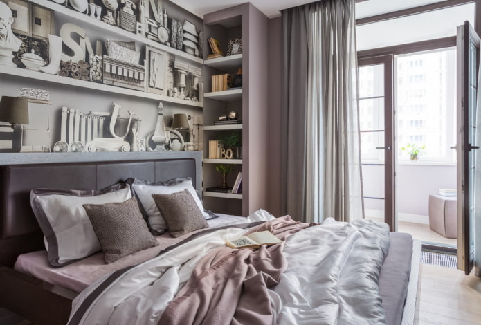 Scaffale accanto al letto