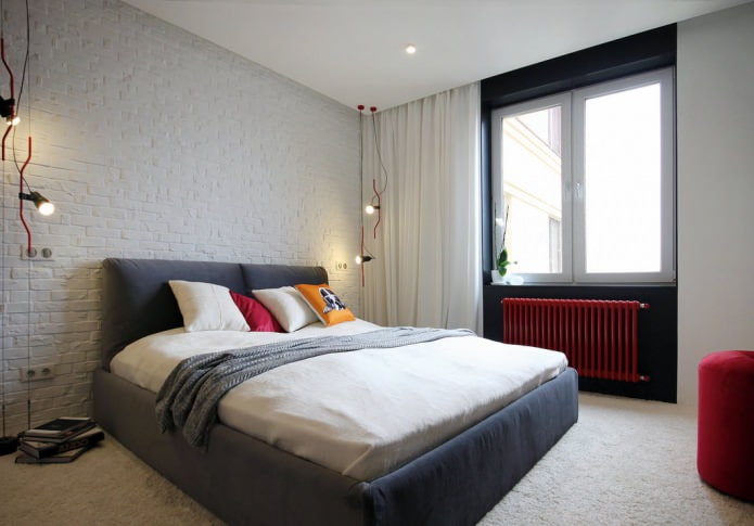 mattone bianco nell'interno della camera da letto