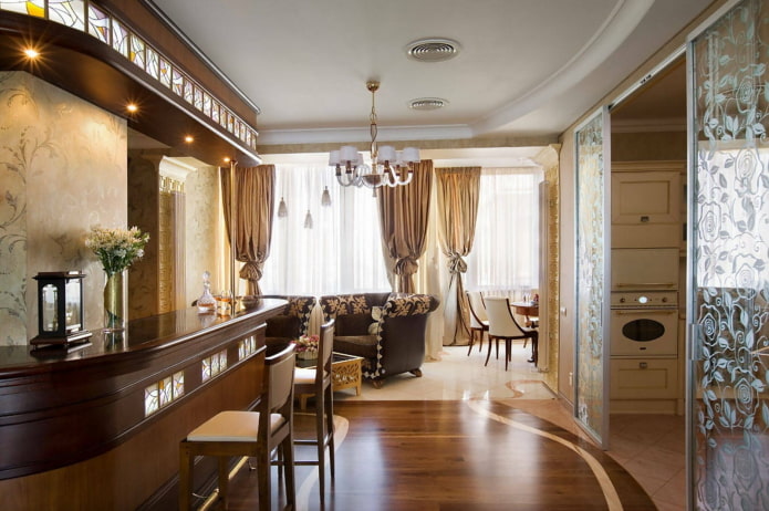 interno classico nell'appartamento