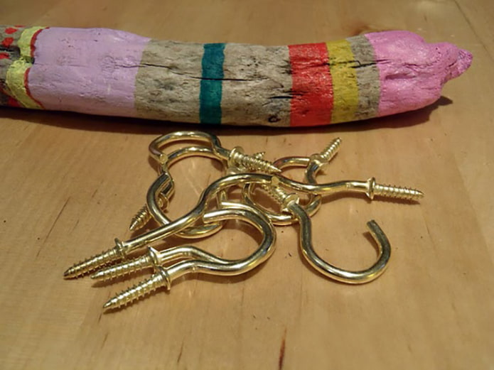 Ganci per un portachiavi