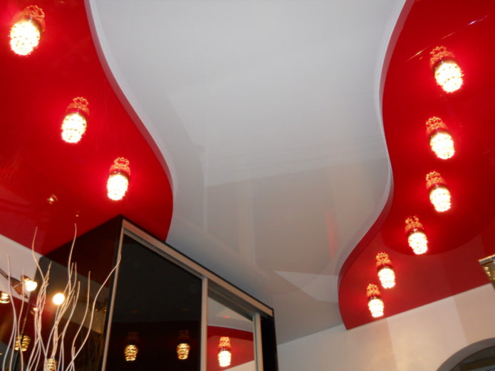 struttura del soffitto teso bianco e rosso