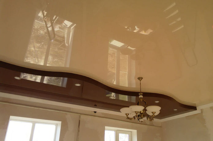 struttura del soffitto teso beige-marrone