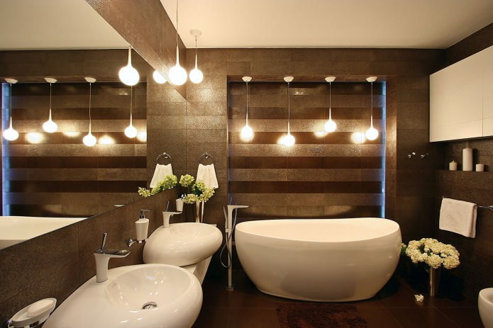 una vasca da bagno indipendente in stile moderno