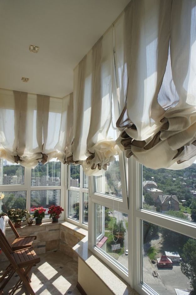 tende corte sul balcone