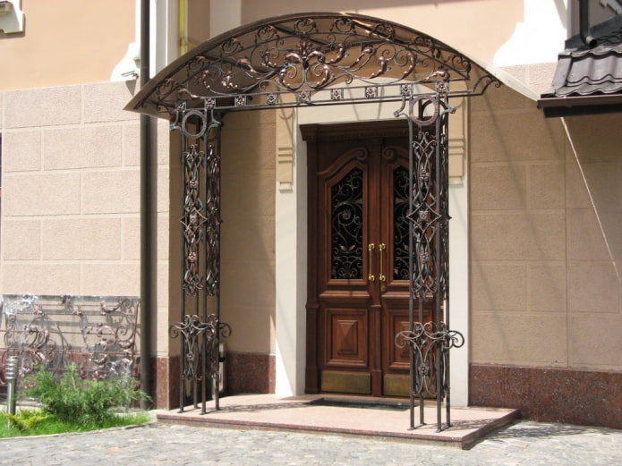 portico con pensilina forgiata