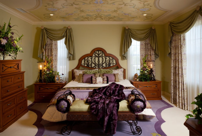 letto con testiera in legno all'interno