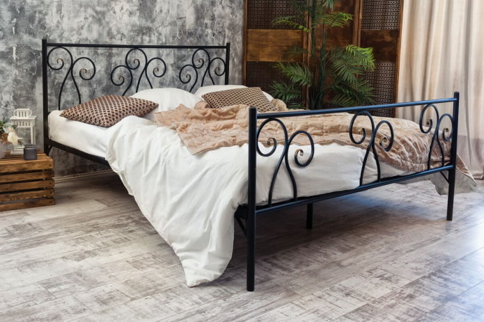 letto forgiato nero