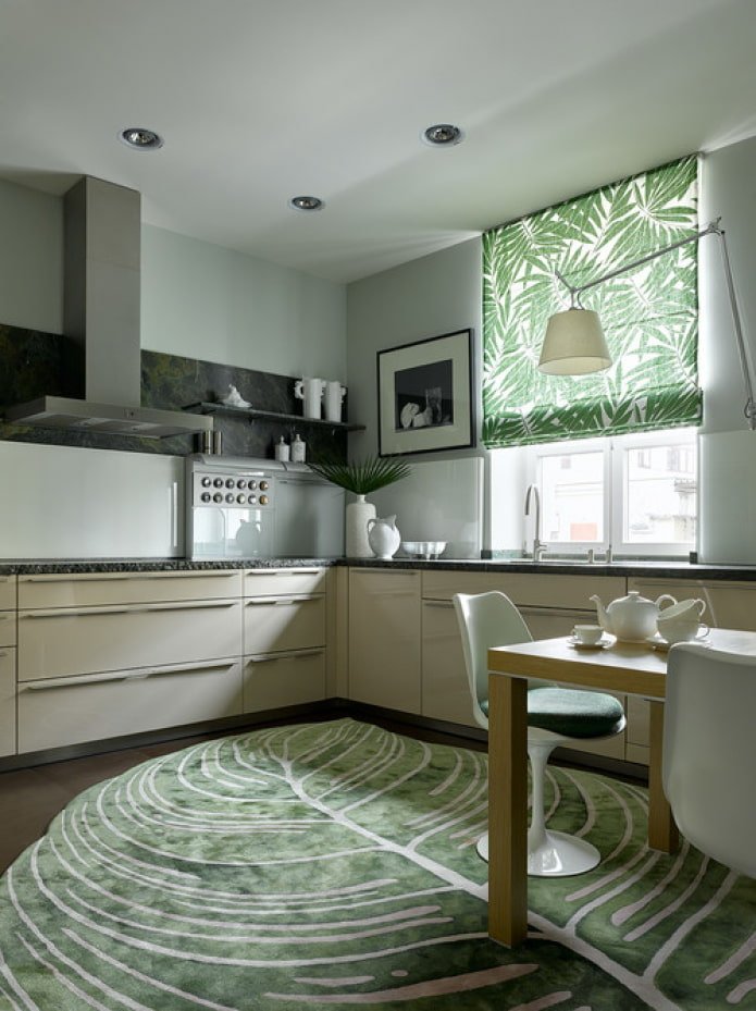 cucina con accenti verdi