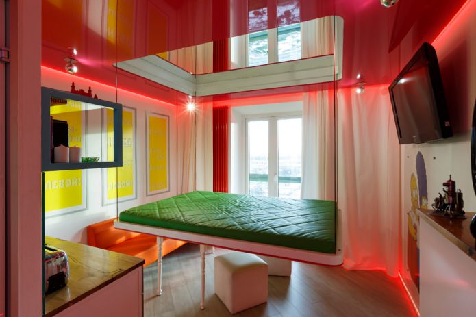 soffitto teso rosso lucido a due livelli