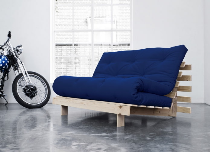 sedia pieghevole in stile loft