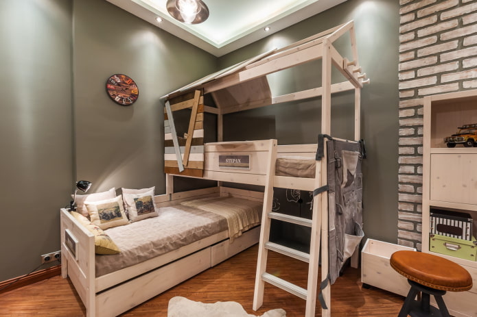 letto ad angolo a forma di casa per la cameretta dei bambini