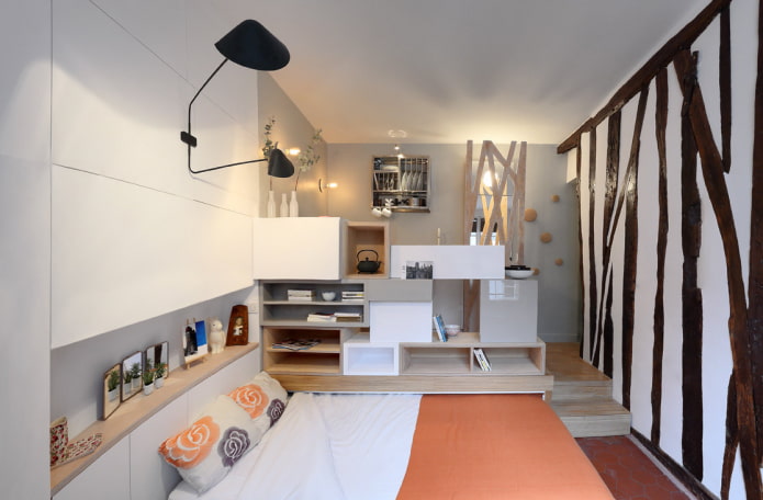 letto su un podio nell'interno della cucina