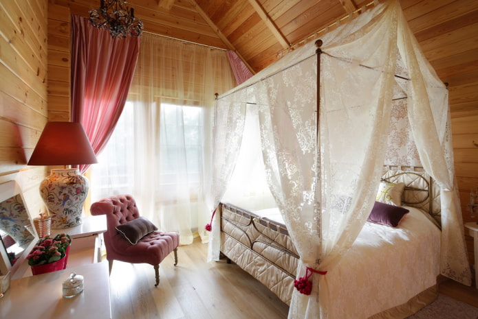 Camera da letto romantica