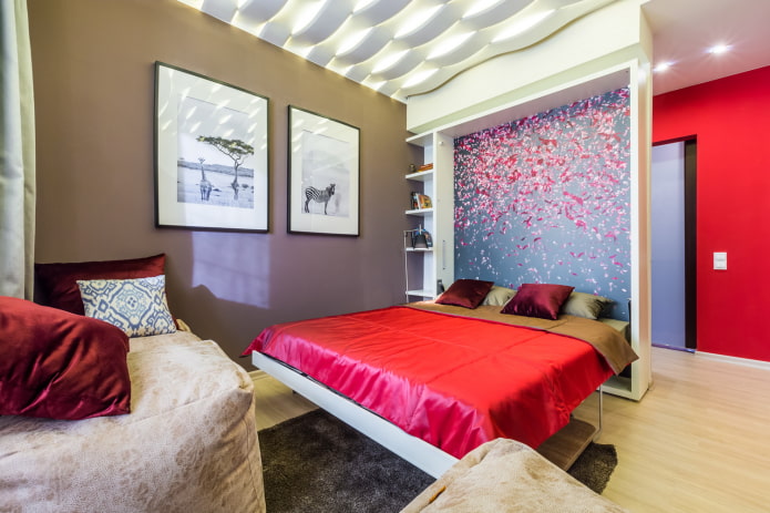 letto in un piccolo appartamento