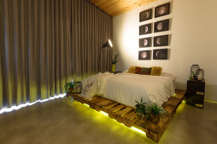 letto a podio in legno all'interno