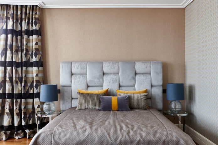 letto con testiera rettangolare all'interno