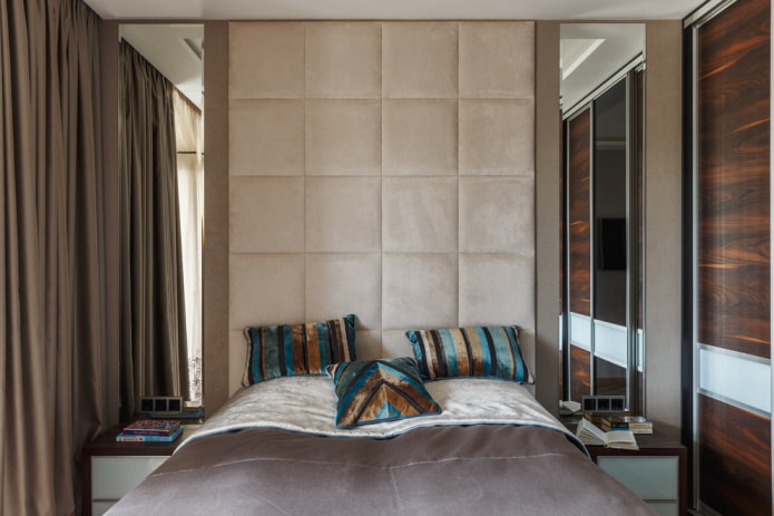 letto con testiera morbida in uno stile moderno