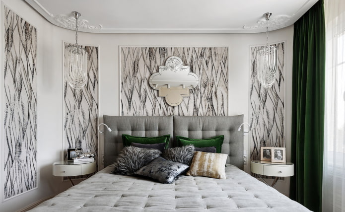 letto con testiera grigia all'interno