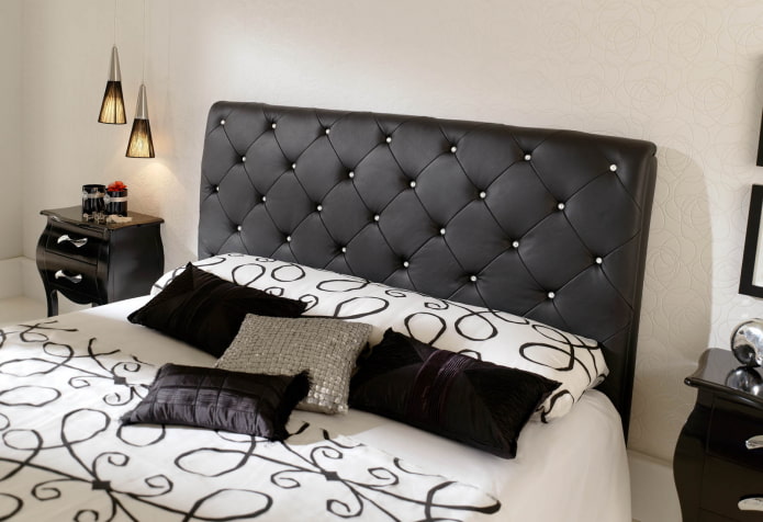 testiera del letto con strass all'interno