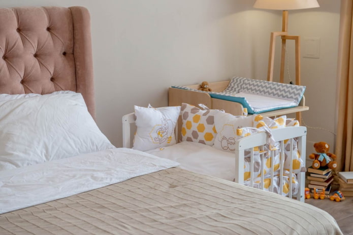 modello da comodino per neonati all'interno