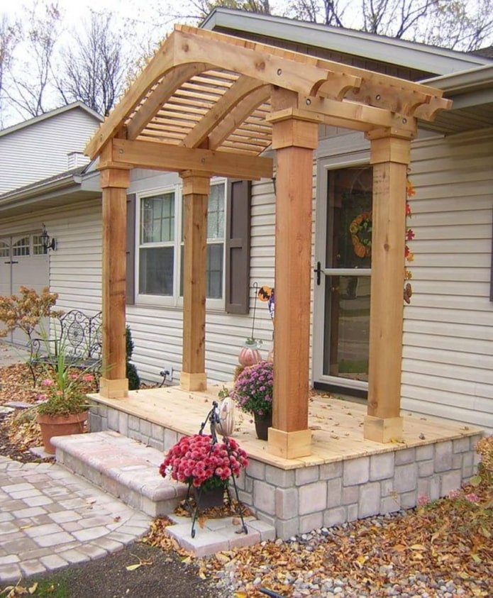 casa con veranda con tettoia