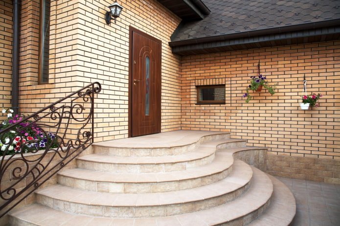 casa con veranda aperta