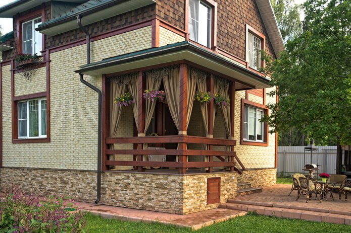progetto di ampliamento del portico per una casa