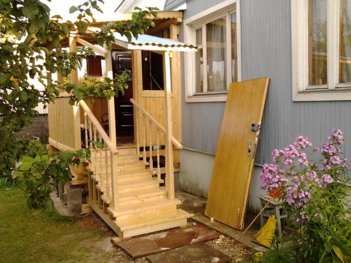 piccola veranda in legno