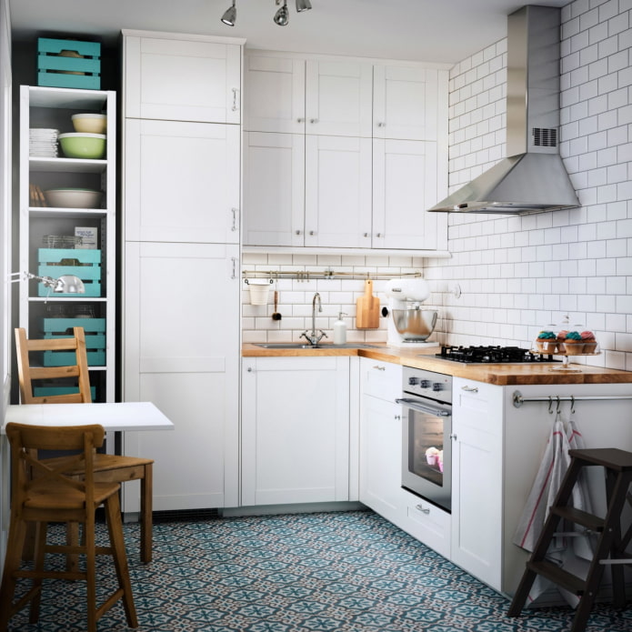 scaffali aperti in cucina