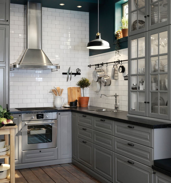 interno cucina grigia