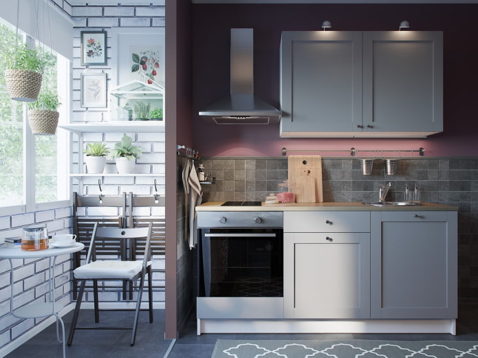 cucina combinata con balcone