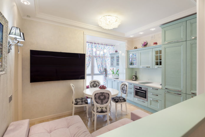 interno cucina-soggiorno con balcone