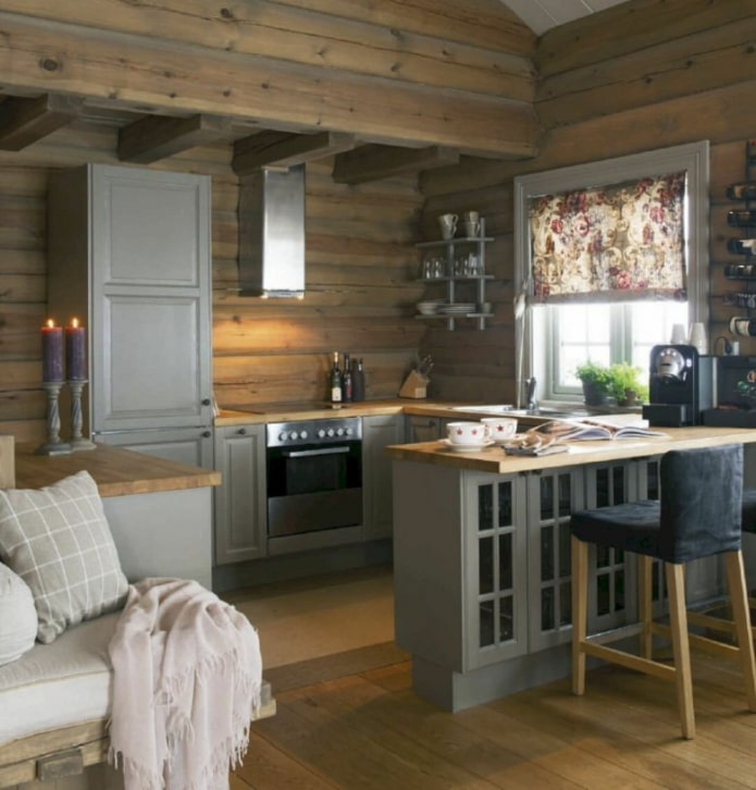 cucina grigia in casa